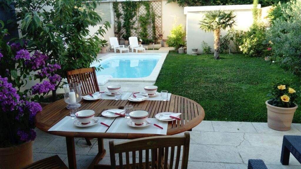 L'Hibiscus Chambre D'Hote Avignon Bagian luar foto