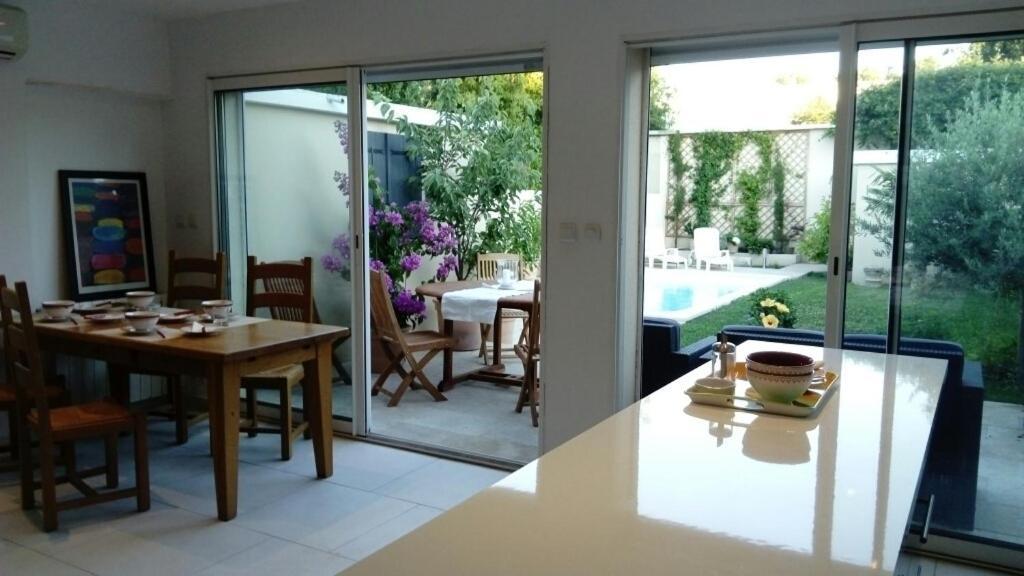L'Hibiscus Chambre D'Hote Avignon Bagian luar foto