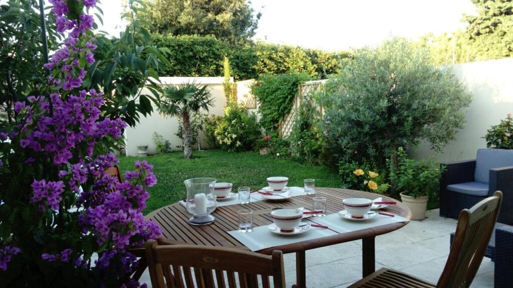 L'Hibiscus Chambre D'Hote Avignon Bagian luar foto